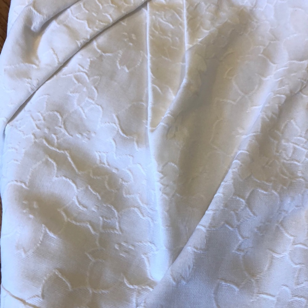 3/$25 White floral printed dress women’s size 7 - Picture 4 of 7